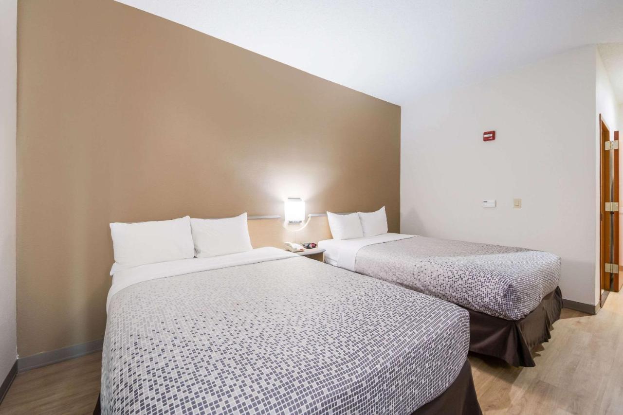 Econo Lodge Laredo Exterior photo