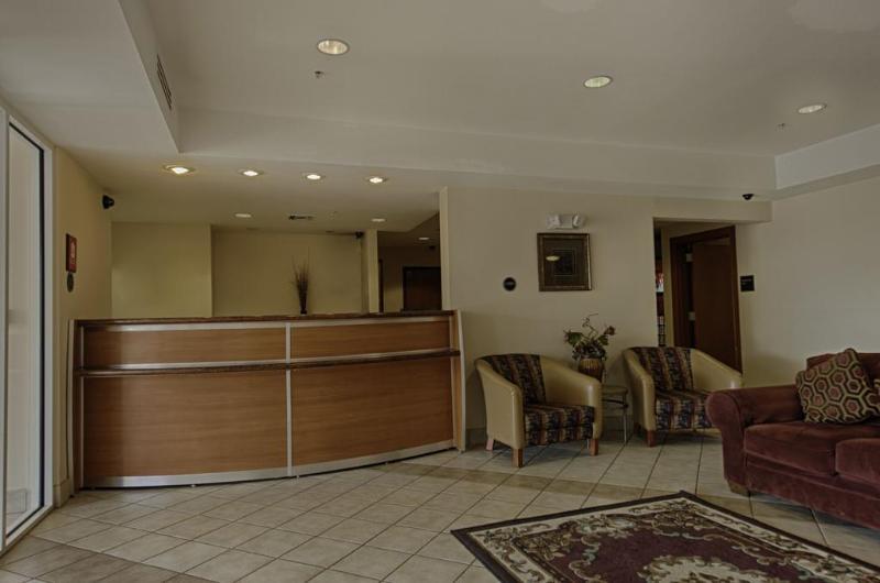Econo Lodge Laredo Exterior photo